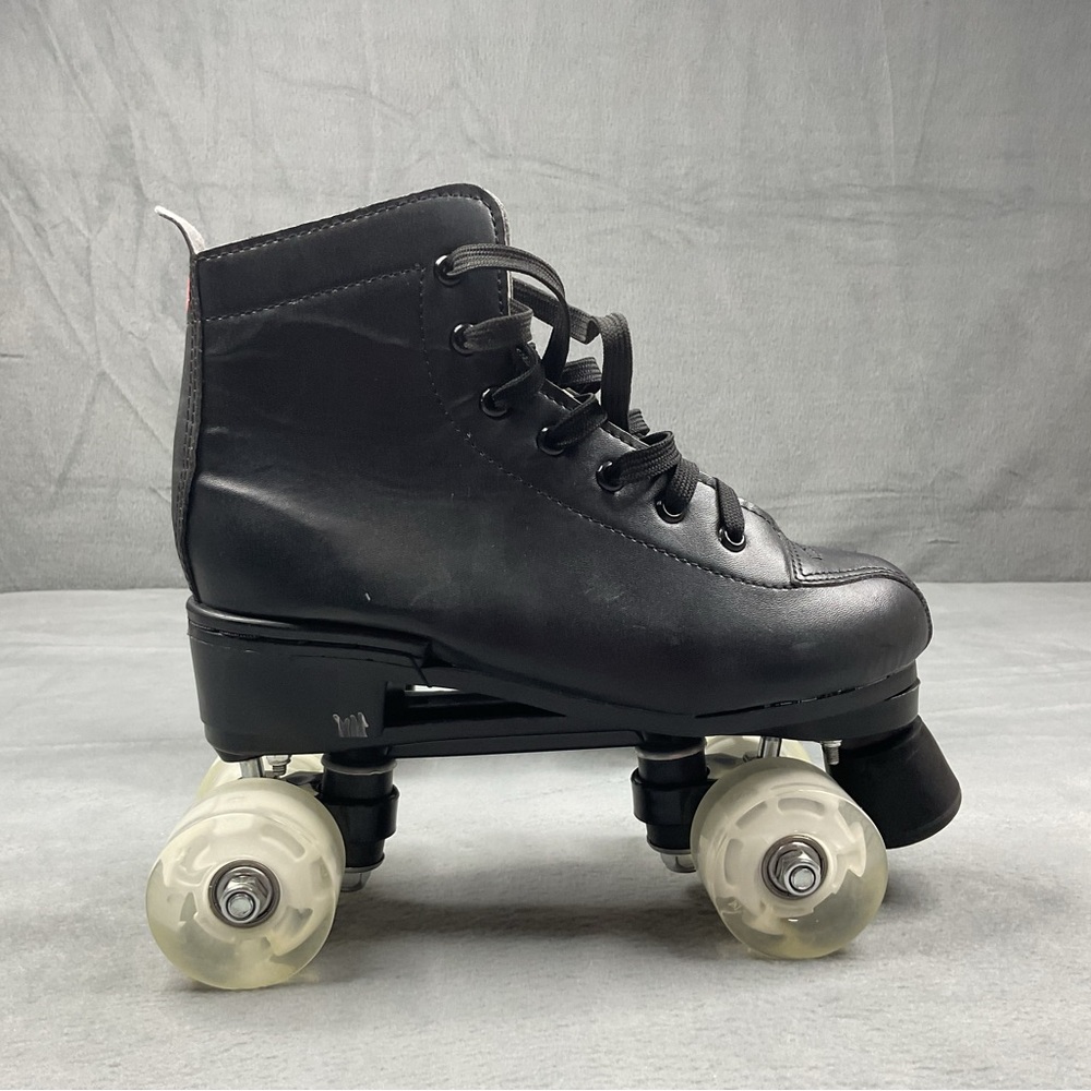 Unisex Unbranded Size 39 Black Lighted Quad Roller Skates - Classic Lace-Up Boot